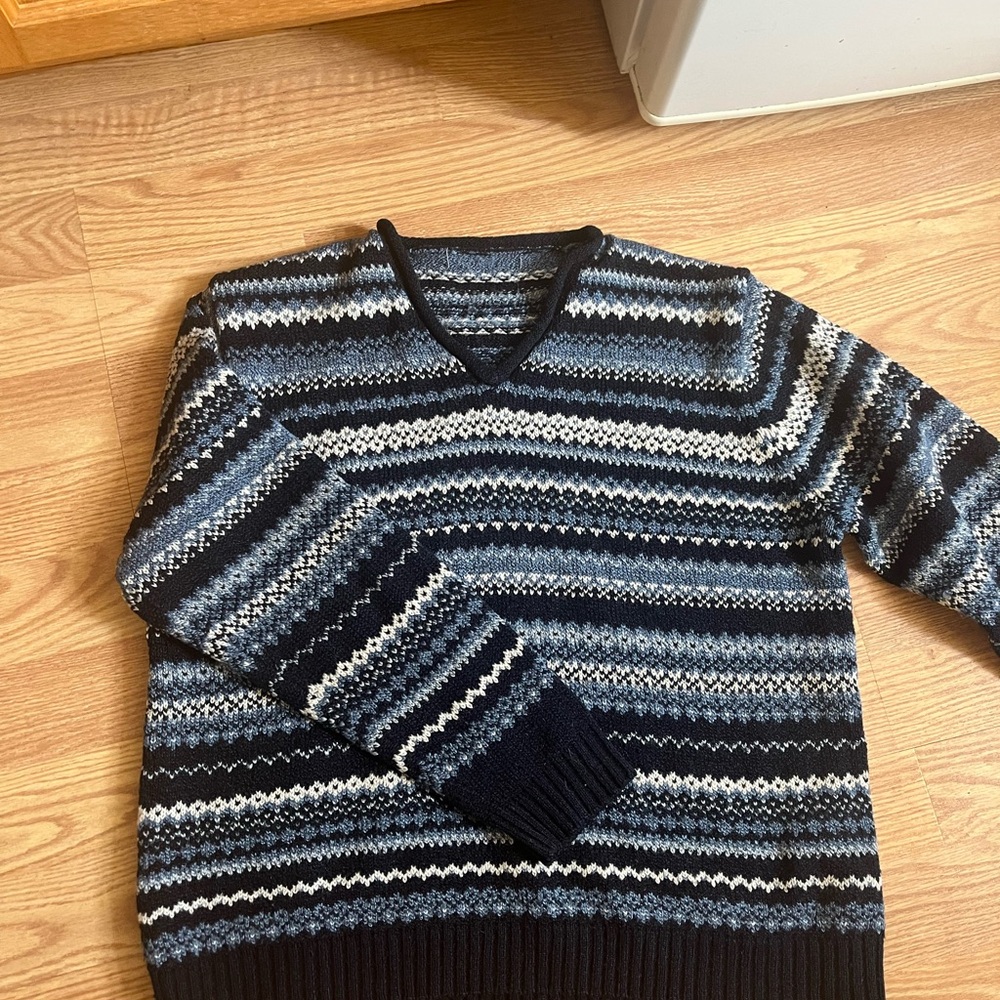 80s style sweater